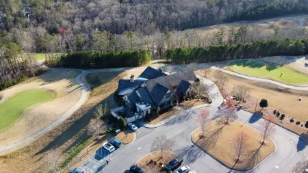 4.9-Star Rated, Stunning 3600 SF House on Golf Course Отели в г. Чероки