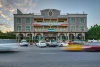 Sahara Beach Resort & Spa Hotels in Schardscha