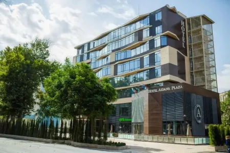 Айдана Плаза Отель