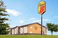 Super 8 by Wyndham Chillicothe Hotel dekat Dollar Tree
