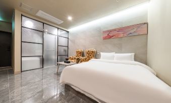 수원역 Hotel 테리스 썸네일