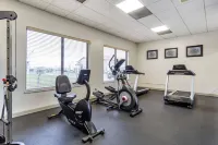 Best Western Plus Lake Front Hotel - Gym