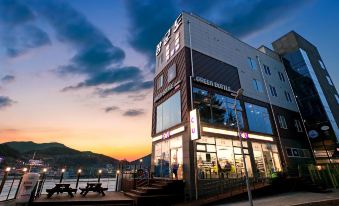 Yeosu Janggun Island Pension