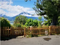 Chalet with Panoramic Views of the Mountains of the Oberland and Lake Thun Hoteles cerca de Lago de Thun