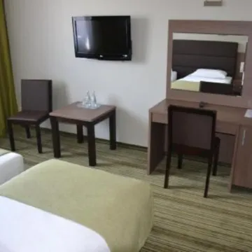 Hotel Pod Dębem