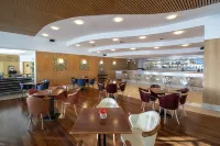 SANA Sesimbra Hotel - breakfast