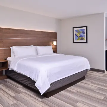 Holiday Inn Express & Suites ELGIN by IHG