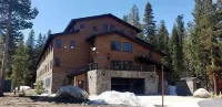Modern Condo- Jacuzzi Tub SM #201 by Bear Valley Vacation Rentals