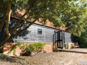 Bromans Barn a Beautiful Cottage by the Sea and Cudmore Nature Reserve