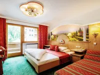 Hotel Neuhintertux Hotels in Tux