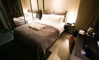 Dongtan J Boutique Hotel