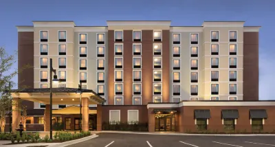 DoubleTree by Hilton Charleston Mount Pleasant Hotels near Accent Framing & Gallery