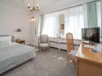Grand Hotel Cravat Hotels near Grand Ducal Palace