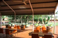 Contour Hotel