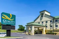 Quality Inn & Suites - 2-Star