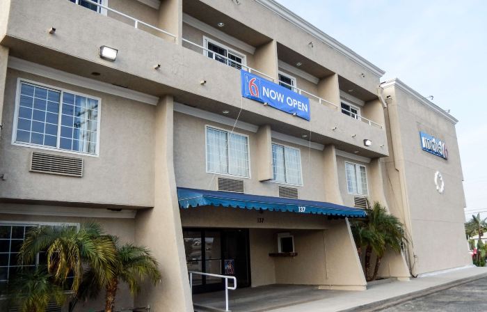Motel 6 Azusa, CA