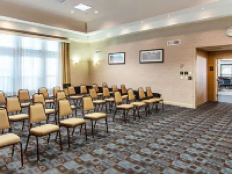 コンフォート スイーツ NW ダラス ニア ラブ フィールド ダラスのホテル