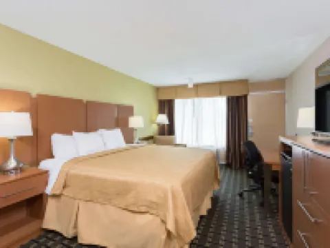 Days Inn & Conf Center by Wyndham Southern Pines Pinehurst Hotels in Moore County