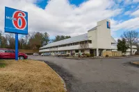 Motel 6 Knoxville, TN - North ノックスビルのホテル
