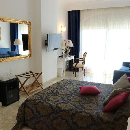 Bougainville Luxury Boutique Hotel