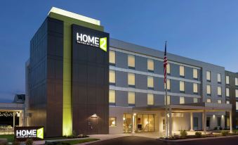 Home2 Suites by Hilton Saratoga Malta