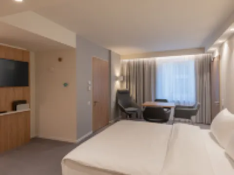 ホリデイ イン エクスプレス アンド スイーツ ポツダム by IHG ポツダムのホテル