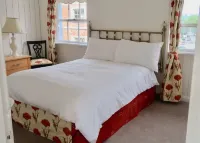 4卧室度假屋/萊明斯特/徒步旅行/城堡/可住7人/無線網絡 - 民宿