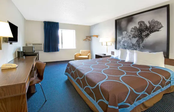 温德姆速8-拉斯克魯塞斯大學區