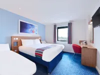 Travelodge Chertsey - parking