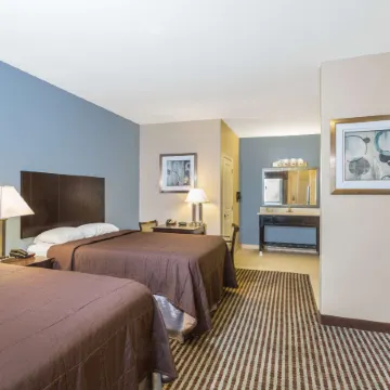 Super 8 by Wyndham Center