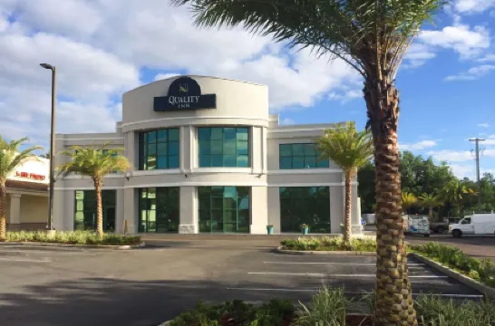 北I-75大學凱藝酒店