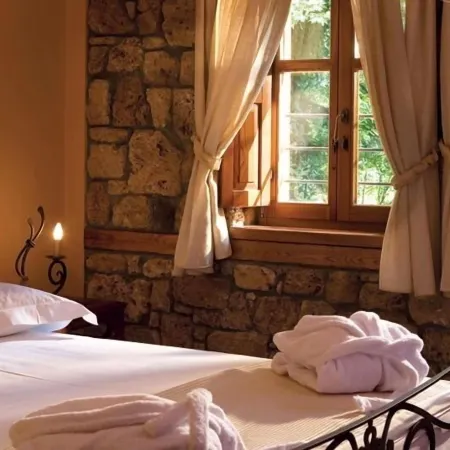 Roes Suites