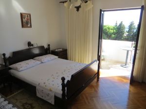 Apartments and Rooms Rogosic