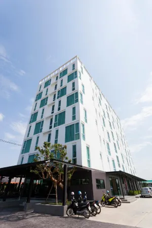 Easy Hotel 2 Отели рядом с достопримечательностью «Sun Watthanatham Changwat Lamphun Rongrian Suan Bun Yo Patham»