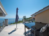 La Mer - Homestays