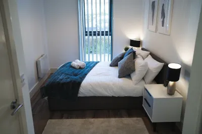 Staycay - Modern 1-Bed Apartment in Manchester City Centre Ξενοδοχεία στην πόλη Eccles