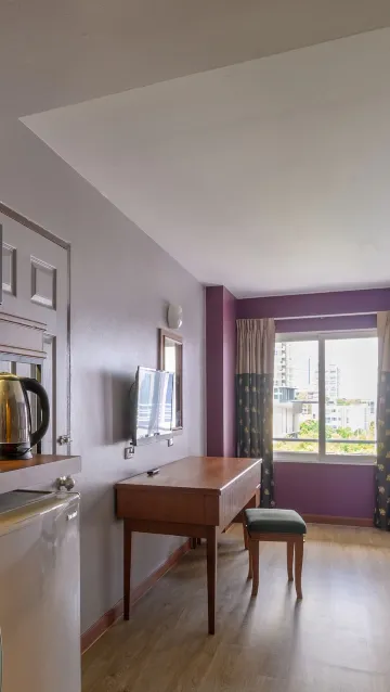 ห้องดีลักซ์ เตียงแฝด พร้อมวิวสระว่ายน้ำ