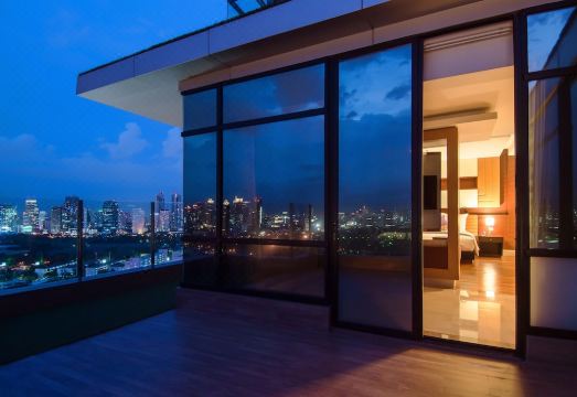 1. 아이타스 룸피니..