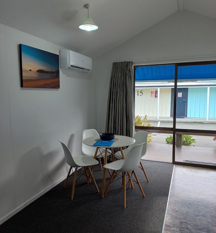 Kaiteriteri Reserve Cabins 4