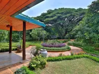 Grand & Gangula Hotel in zona Randeniya Rock Temple