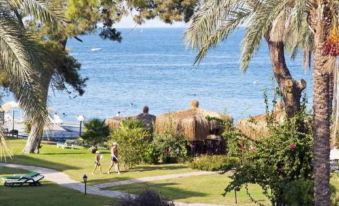 Crystal Aura Beach Resort & Spa - Ultimate All Inclusive