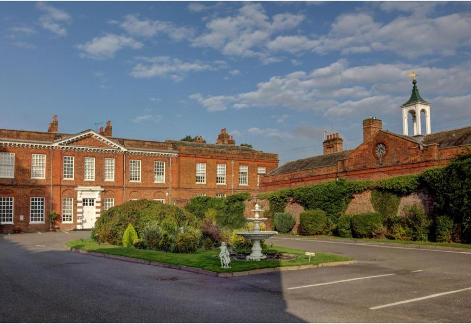 Baylis House