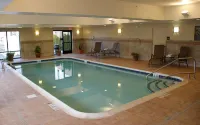 Hampton Inn & Suites Albany-Airport - Swimmingpools