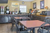 Days Inn by Wyndham Clayton - breakfast