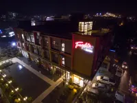 Travelite Express Hotel - 2 Sao