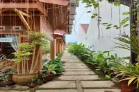 Budi Bambu Homestay Yogyakarta Bangunjiwo Mitra RedDoorz - parking