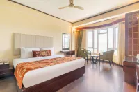 Summit Lillium Hotel & Spa Hotels near Pine View Nursery