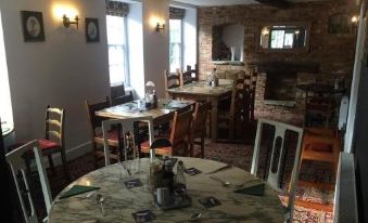 The Fiddleford Inn - Housity