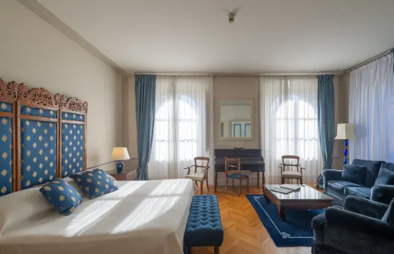 阿爾伯格彼得拉桑塔酒店