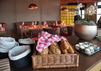 Altes Stahlwerk Business & Lifestyle Hotel - breakfast